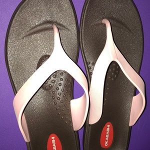 OKABASHI FLIP-FLOP THONG SANDALS